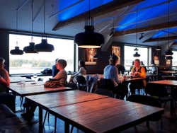 People dining in the Fotografiska Restaurant